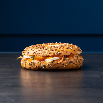 Bagel Chèvre Abricot - Maison Bécam